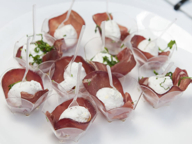 Sottile di bresaola e ricotta canestrata in Finger food